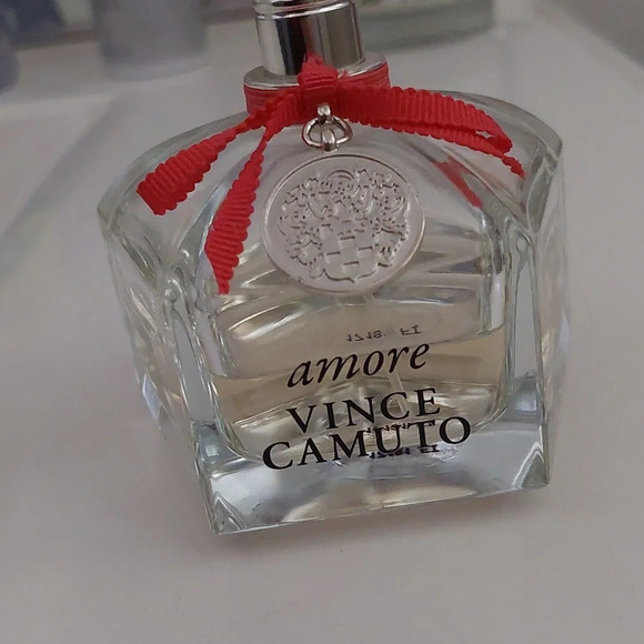 Vince Camuto Amore perfume 1/2 full Missing lid - Picture 2 of 5